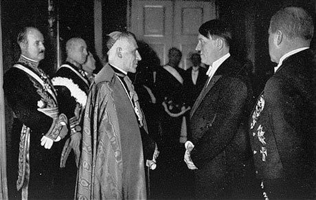Papa Pio al 12-lea şi Hitler