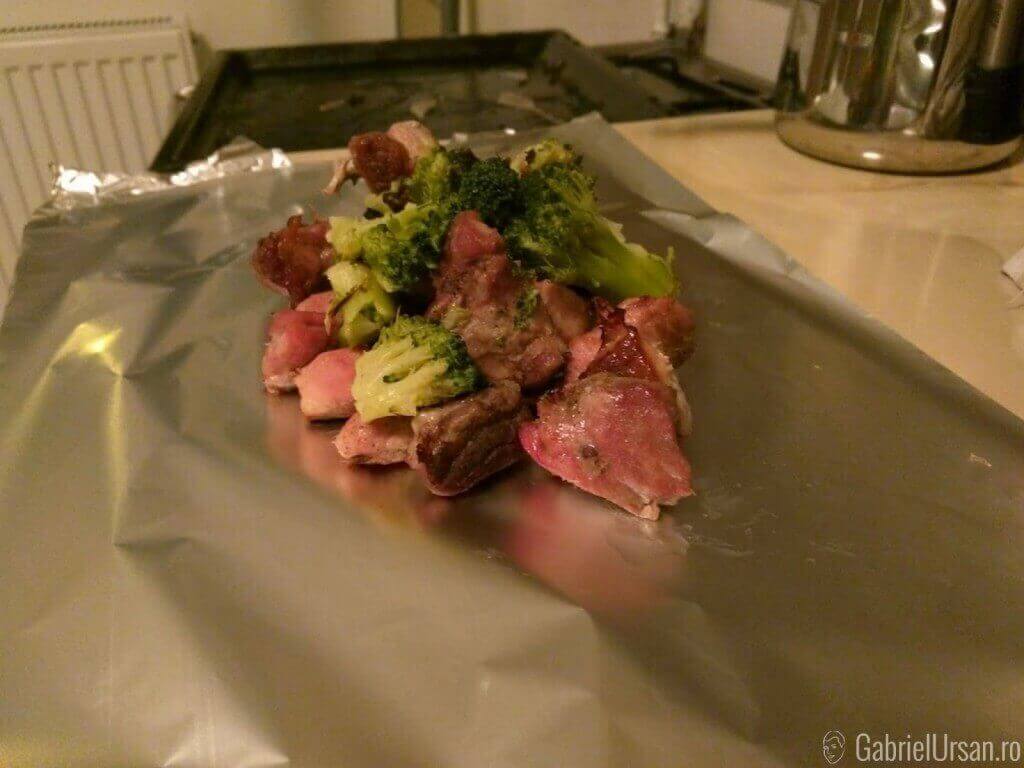 Porc cu broccoli la cuptor