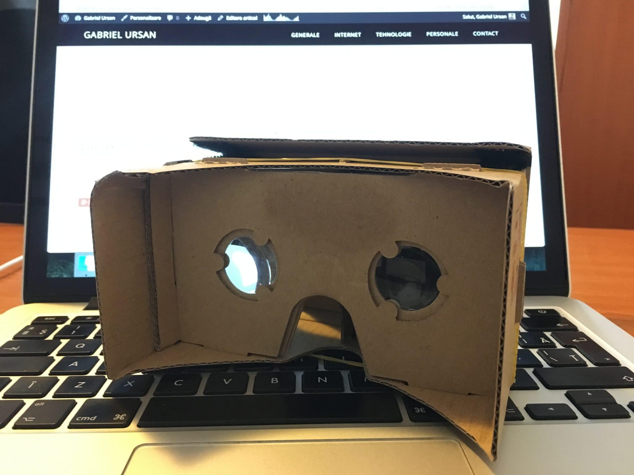 Google Cardboard VR - realitate virtuala
